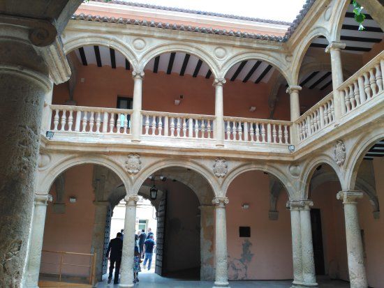 el Ayuntamiento de Almansa