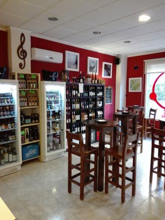 Vinoteca El Rayuelo
